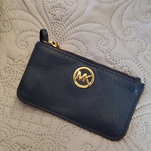 Michael kors bag and change purse set - Picture 5 of 5